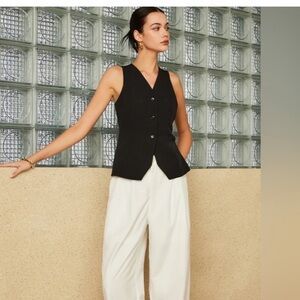 NWT Commense black vest V Back size M